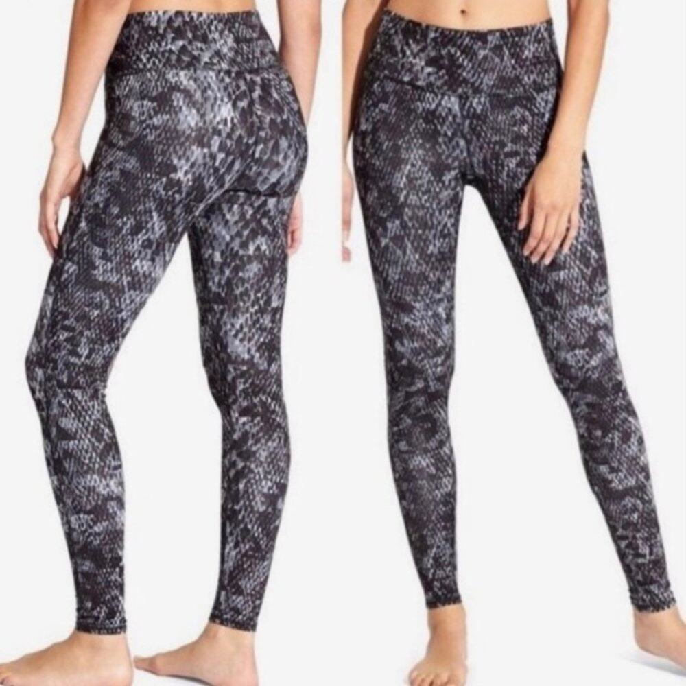 Athleta High Rise Chaturanga Tights in Cobra
